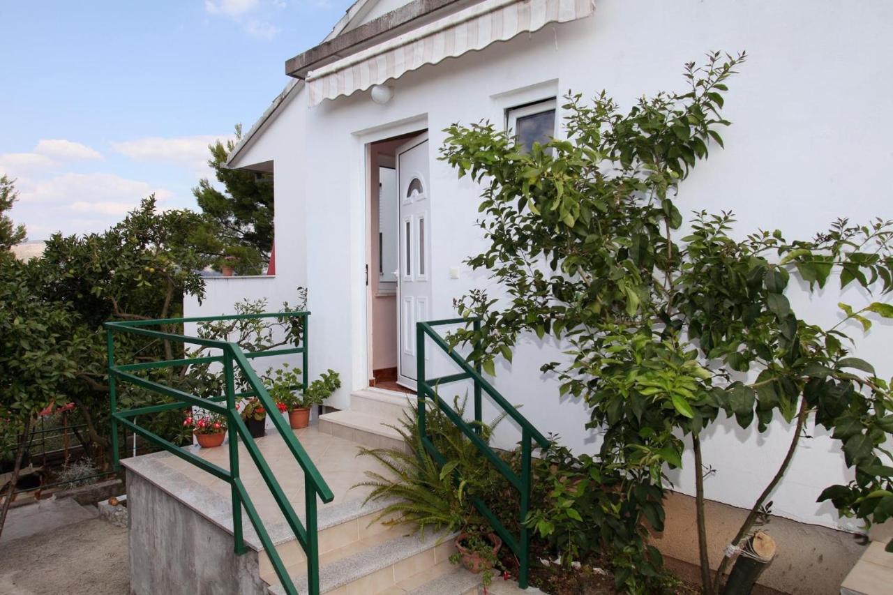 Apartment Okrug Donji 6 Okrug Gornji Dış mekan fotoğraf